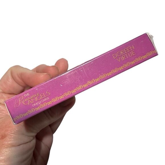 The Romance Angels Oracle Cards - Picture 3 of 3